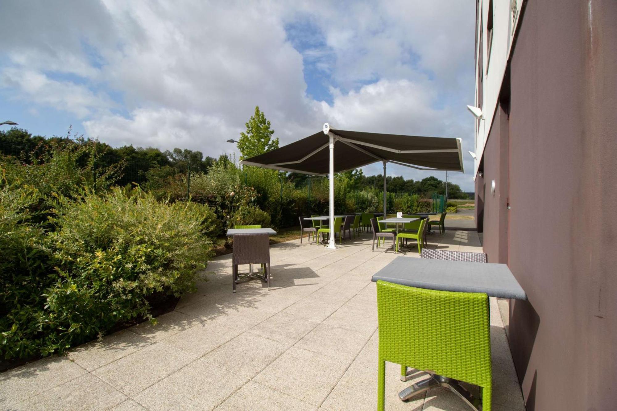 Brit Hotel Saint-Meen-Le-Grand En Broceliande Zewnętrze zdjęcie
