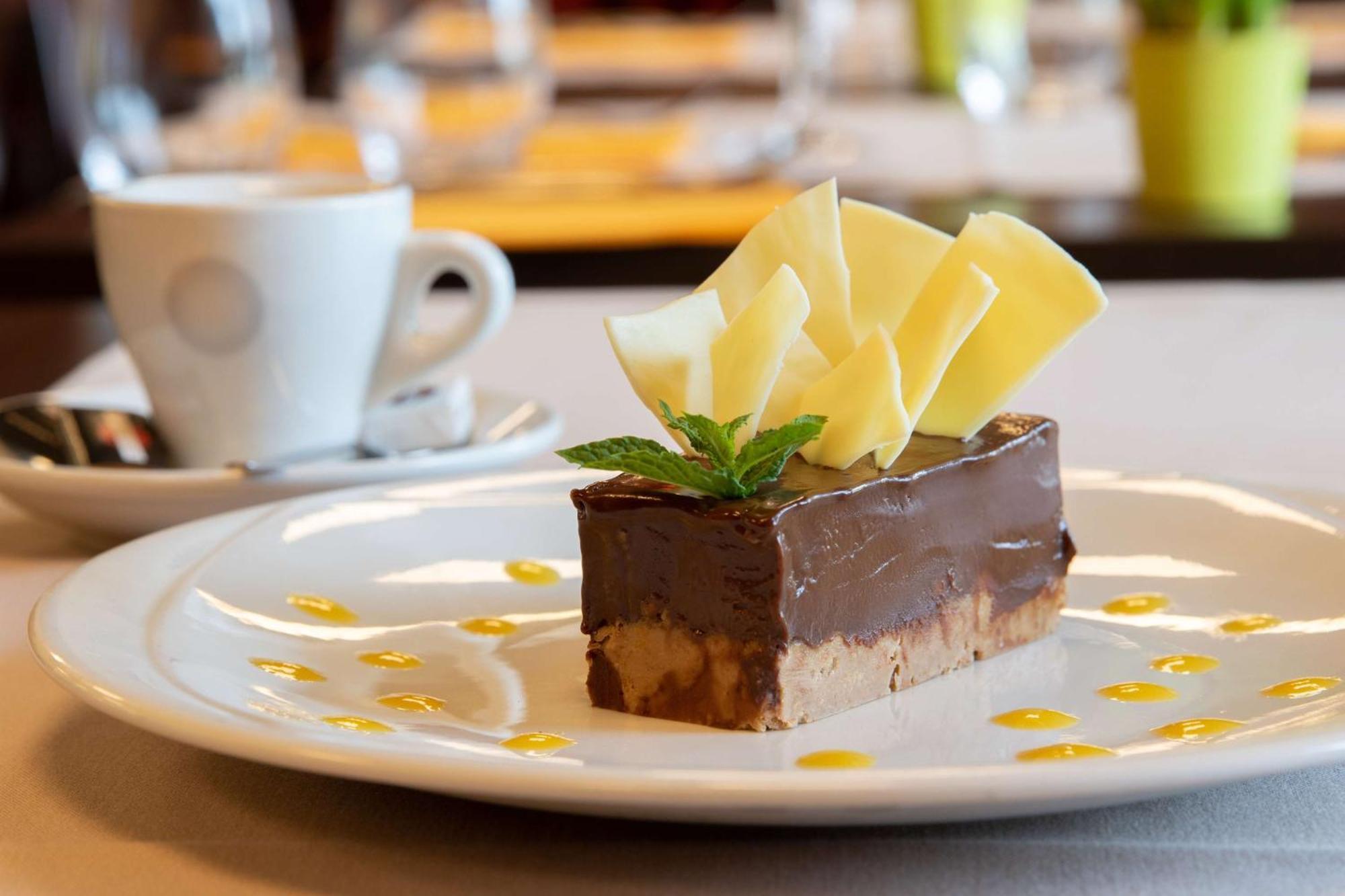 Brit Hotel Saint-Meen-Le-Grand En Broceliande Zewnętrze zdjęcie