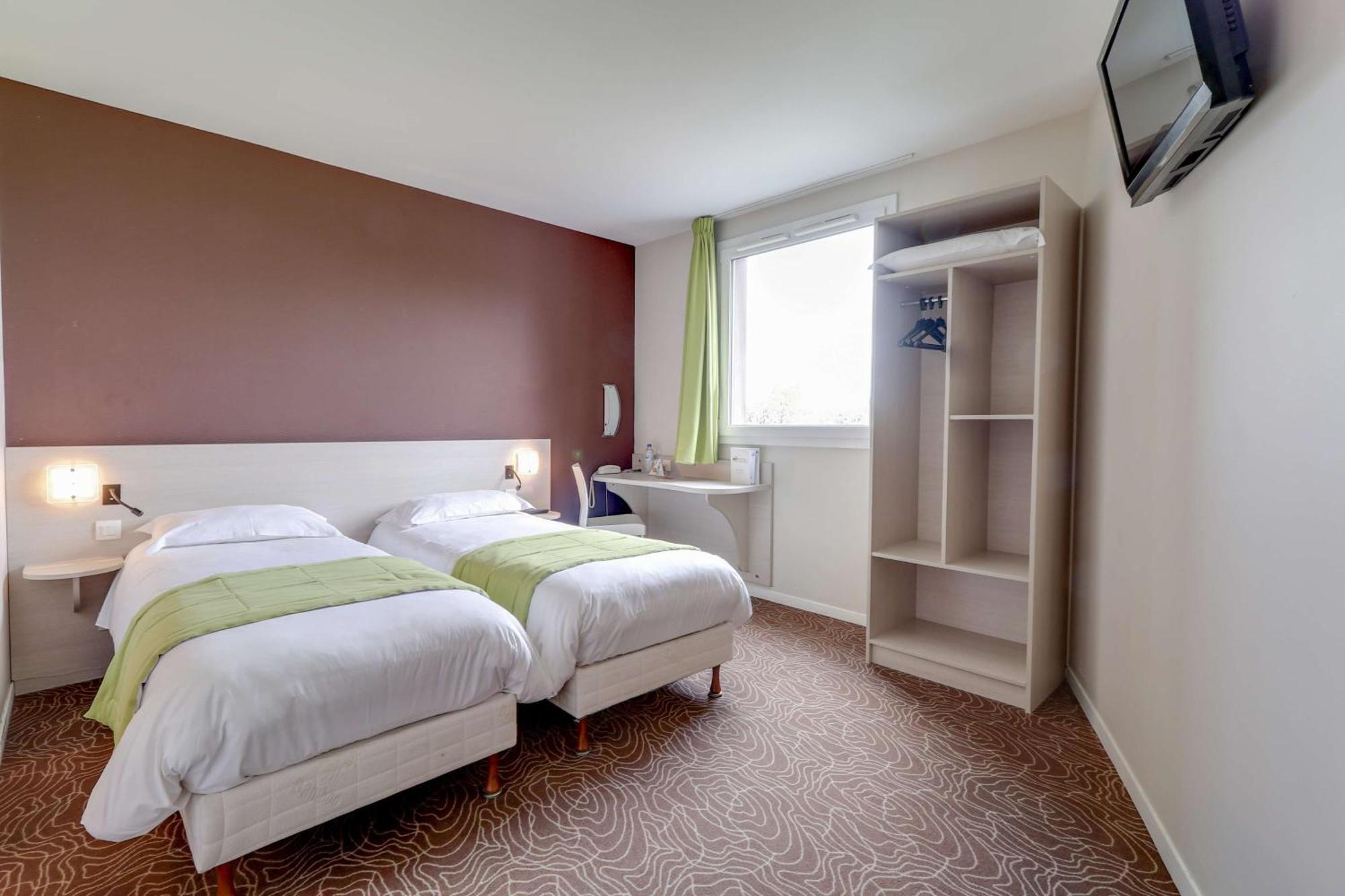 Brit Hotel Saint-Meen-Le-Grand En Broceliande Zewnętrze zdjęcie