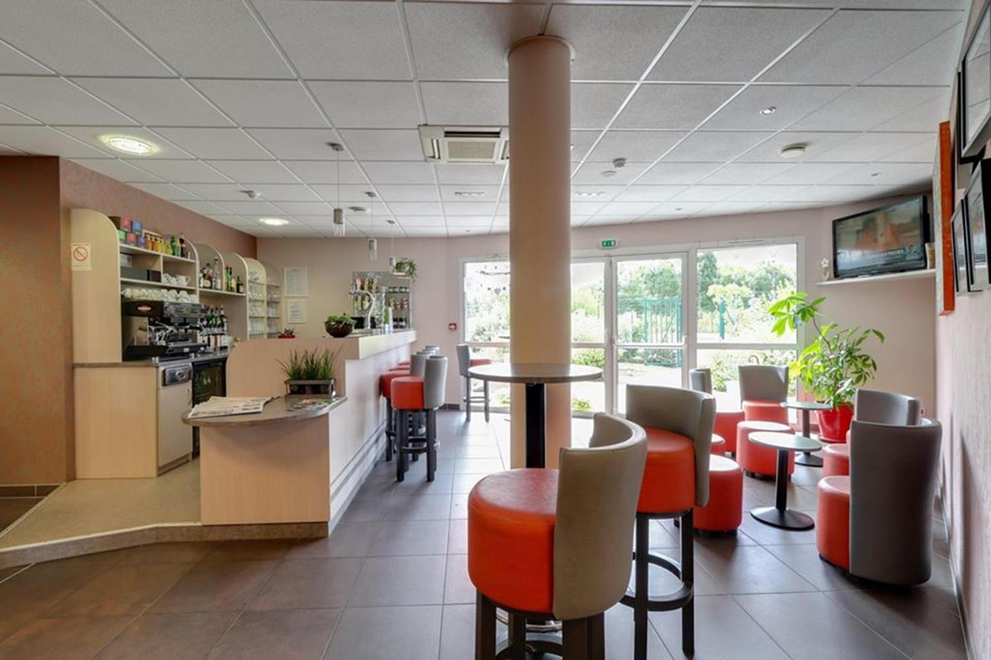 Brit Hotel Saint-Meen-Le-Grand En Broceliande Zewnętrze zdjęcie