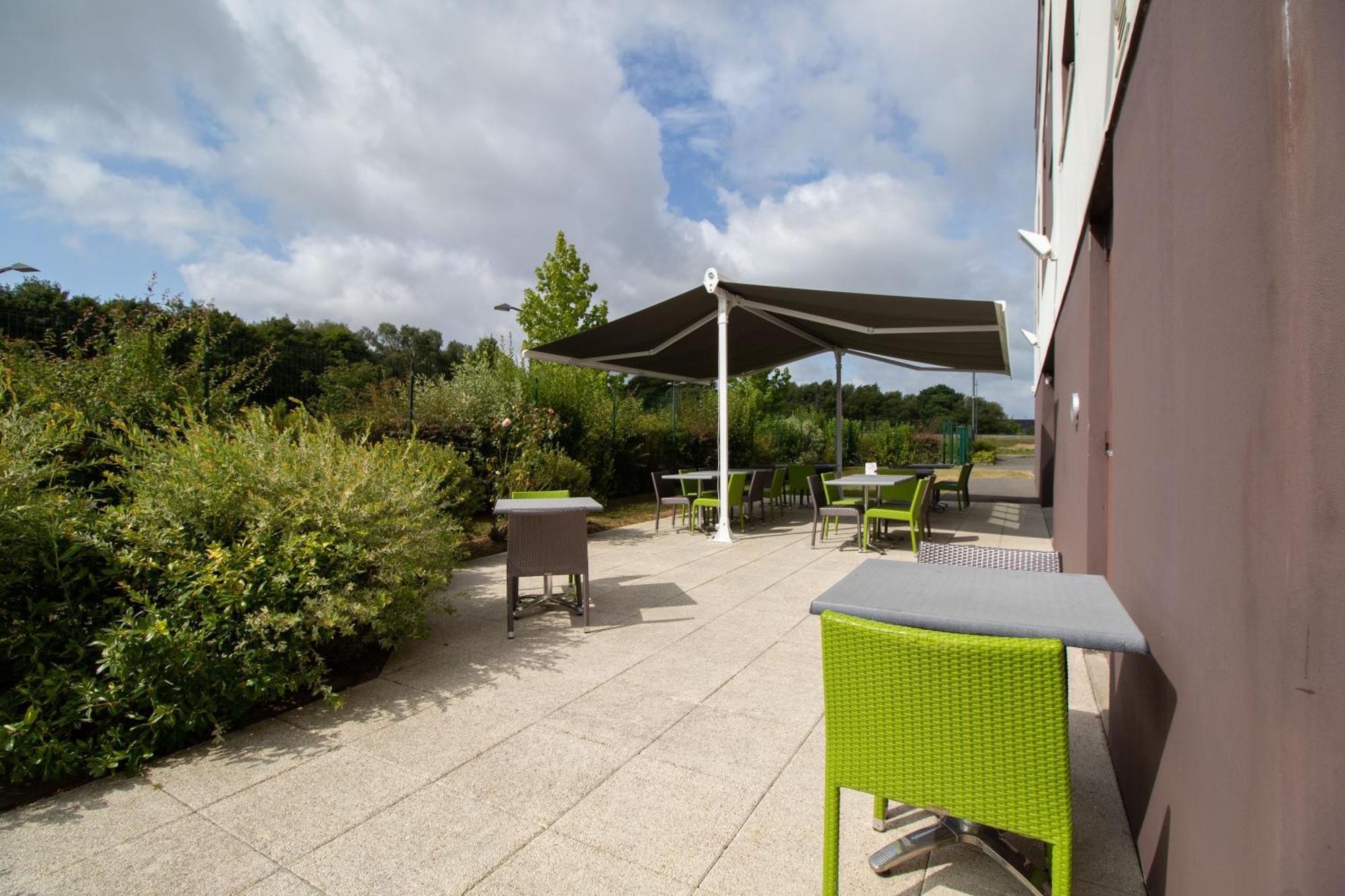 Brit Hotel Saint-Meen-Le-Grand En Broceliande Zewnętrze zdjęcie