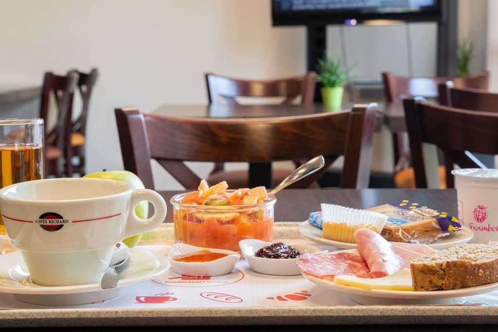 Brit Hotel Saint-Meen-Le-Grand En Broceliande Restauracja zdjęcie